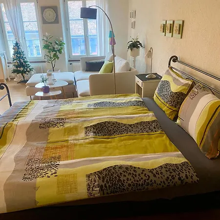 Joline Private Guest Nidau