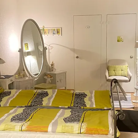 Joline Private Guest * Nidau