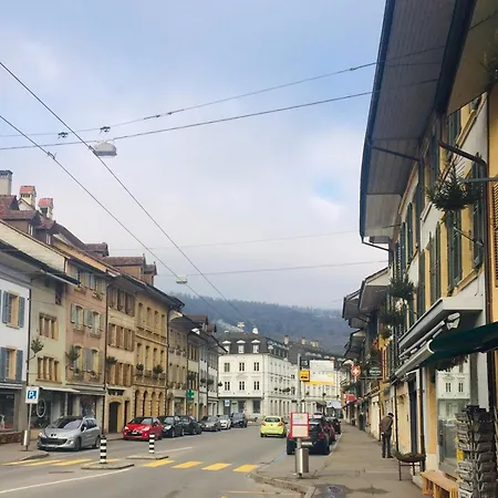 Joline Private Guest * Nidau