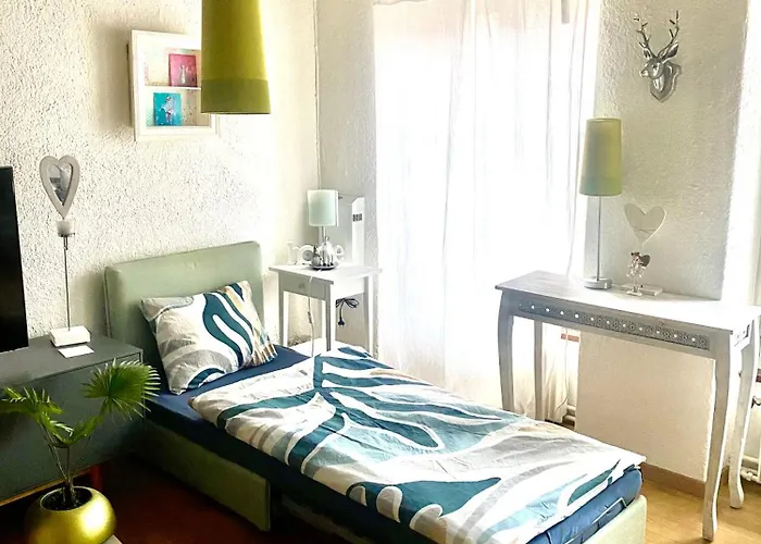 Joline Private Guest *